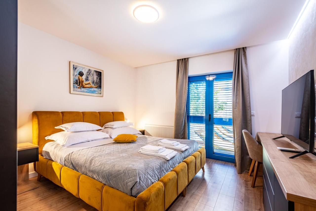 The Luxury Nest - Private Heated Pool Apartment Zadar