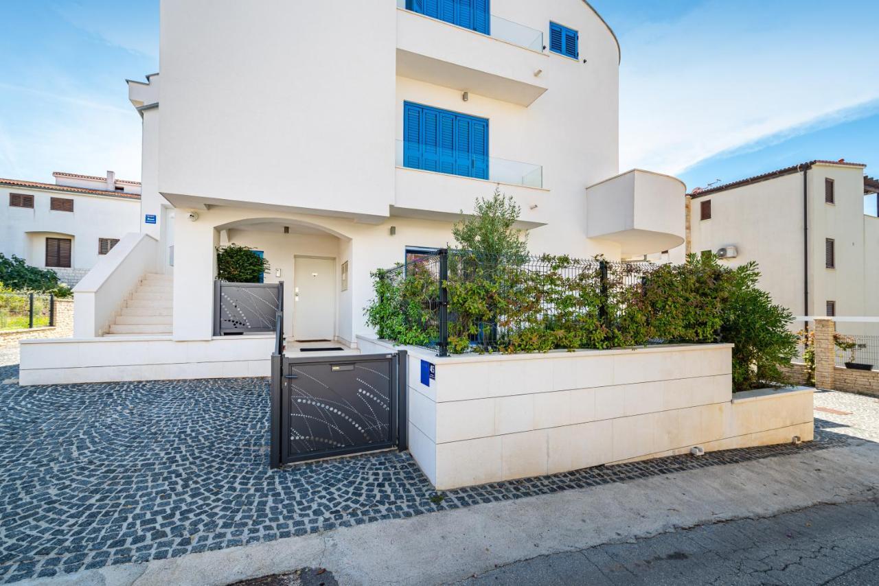 Apartment The Luxury Nest - Private Heated Pool *